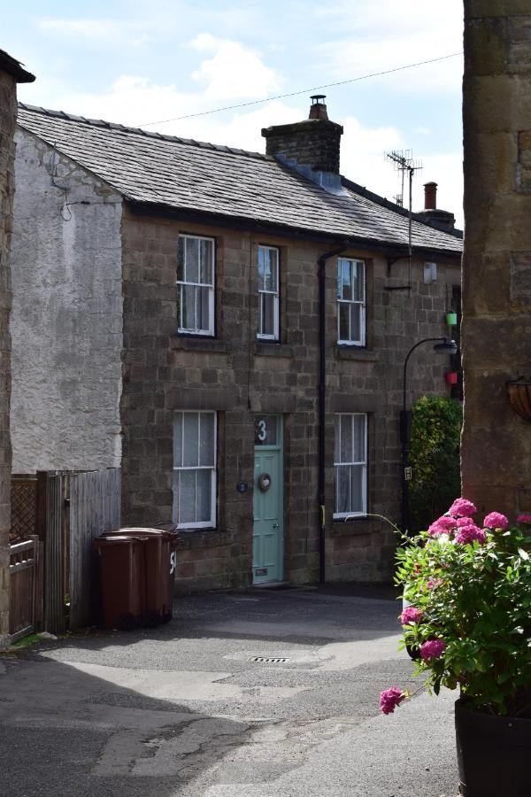 The Buxton Retreat A Luxurious 3-Storey Townhouse With Four Poster Bed And Double Jacuzzi Bath" エクステリア 写真