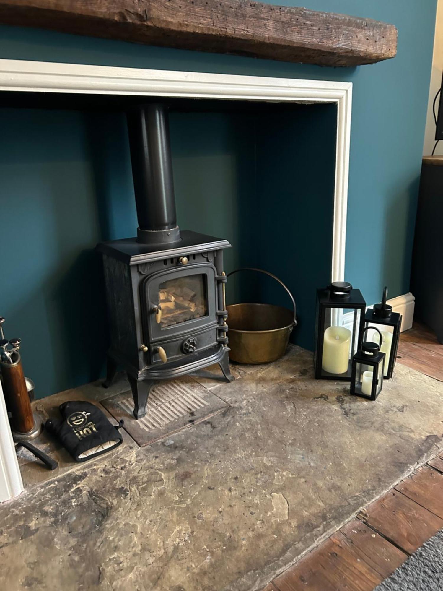 The Buxton Retreat A Luxurious 3-Storey Townhouse With Four Poster Bed And Double Jacuzzi Bath" エクステリア 写真